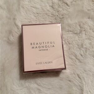 Estee Lauder Beautiful Magnolia Intense - Soft Cream Packaging